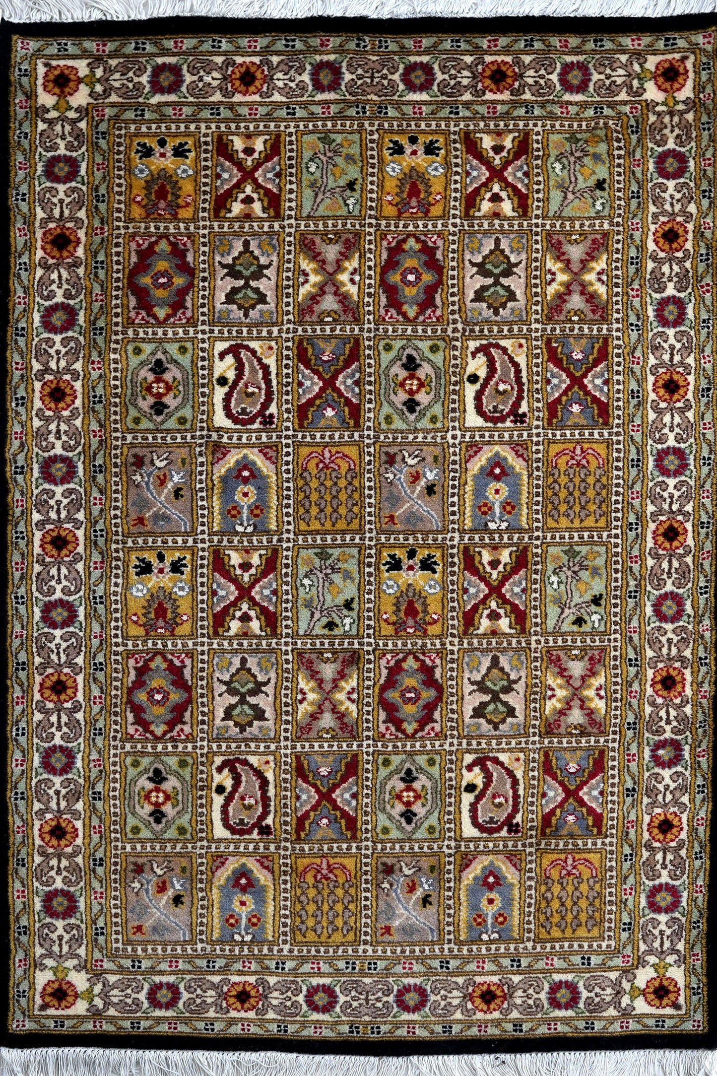 Bakhtiari Woolen Rug