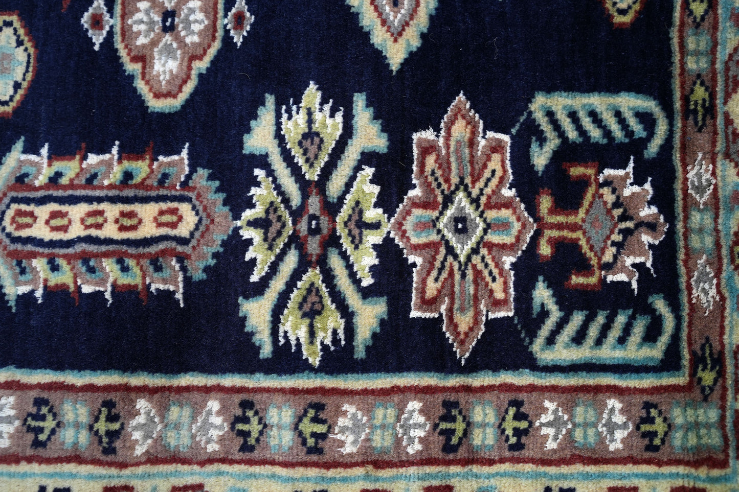 Naqsha Persian Woolen Rug